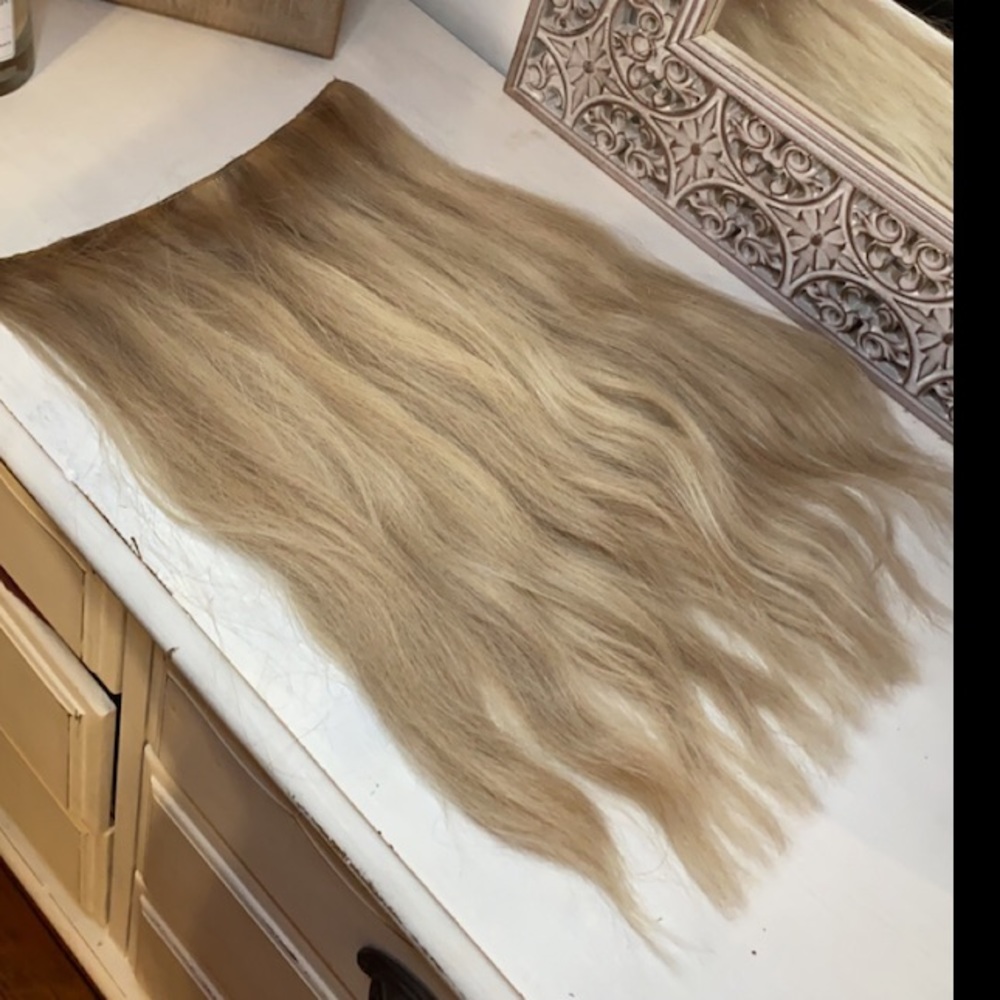Halo Couture Original Halo Extension • 116 Cool Blonde with Highlights